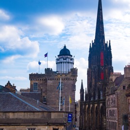 Edinburgh-Royal Mile with view to Tolbooth Kirk Church